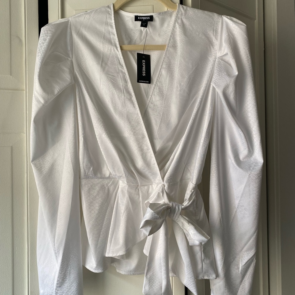 White wrap v-neck blouse with long, pouf sleeves
